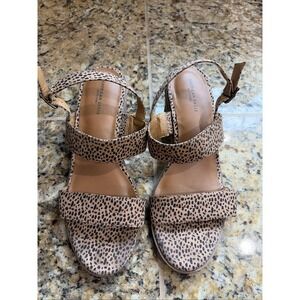 American Eagle Tan‎ Leopard Animal Print Ankle Strap Open Toe Shoes 8